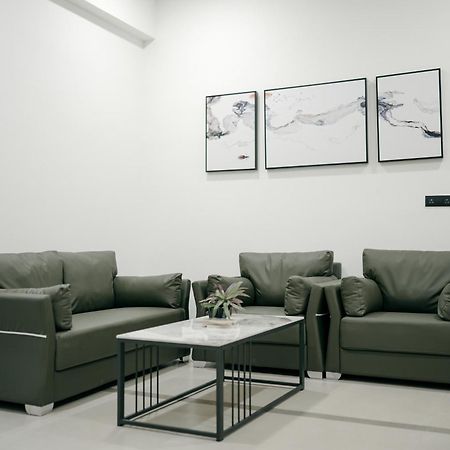 Atmosfera Bengaluru, India Aparthotel Exteriör bild